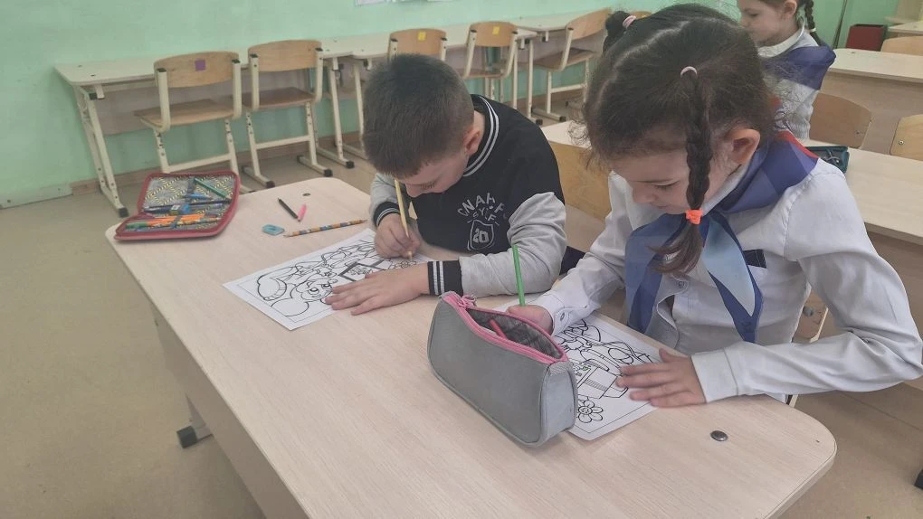 ☀️ Весенние каникулы: готовимся с умом! ☀️  В 1 «Г» классе прошёл классный час, на котором ребята са