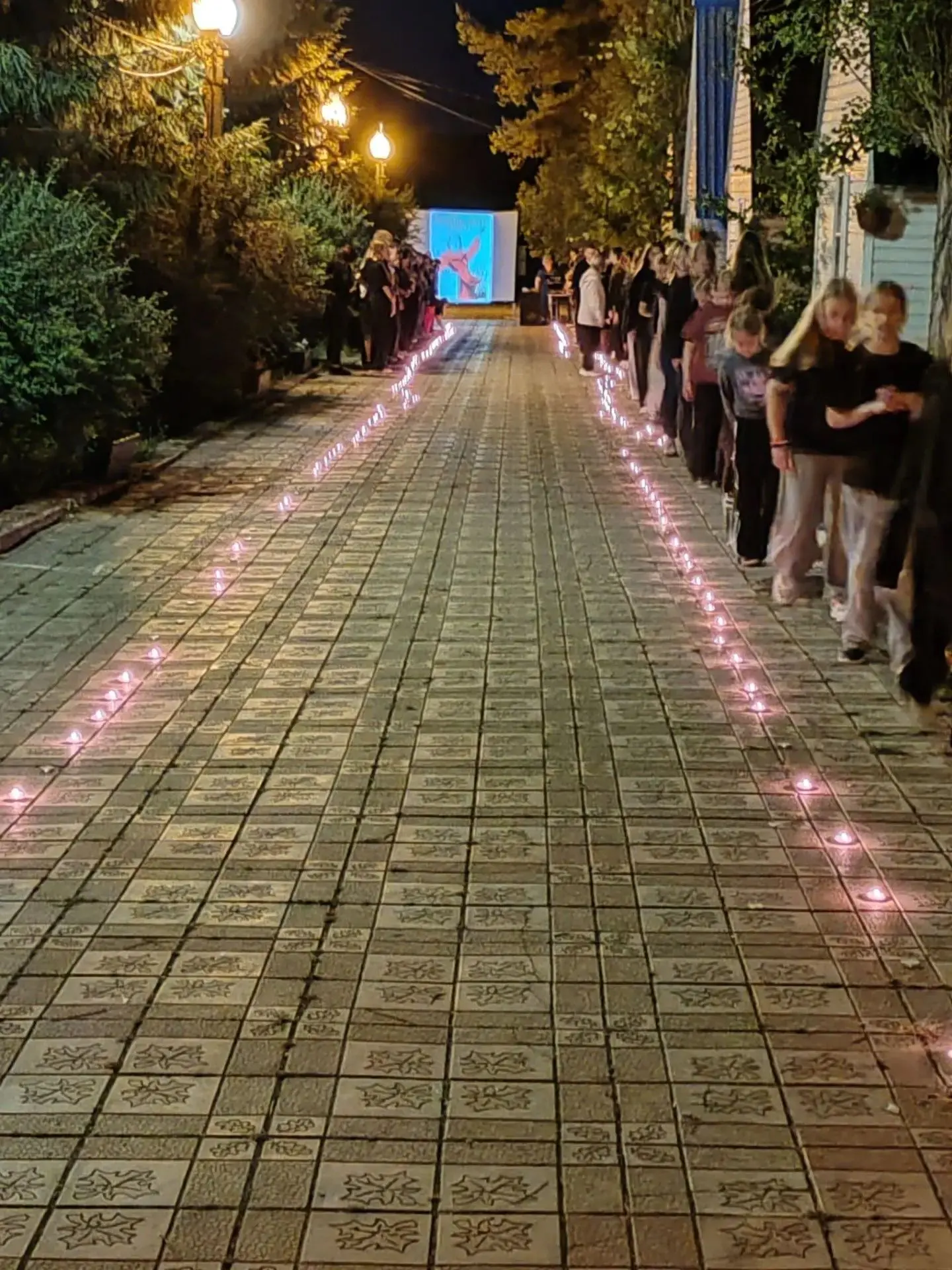 Свеча памяти в сердце Спартака

Спортсмены СШОР №9, находящиеся на сборах в загородном лагере «Спарт