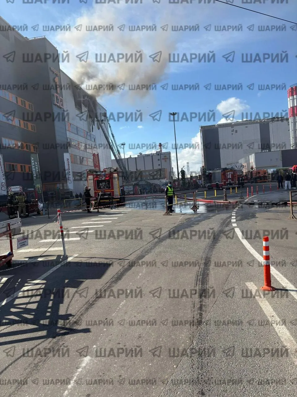 Во время атаки дронов на Москву под удар беспилотника попал рынок «Садовод».