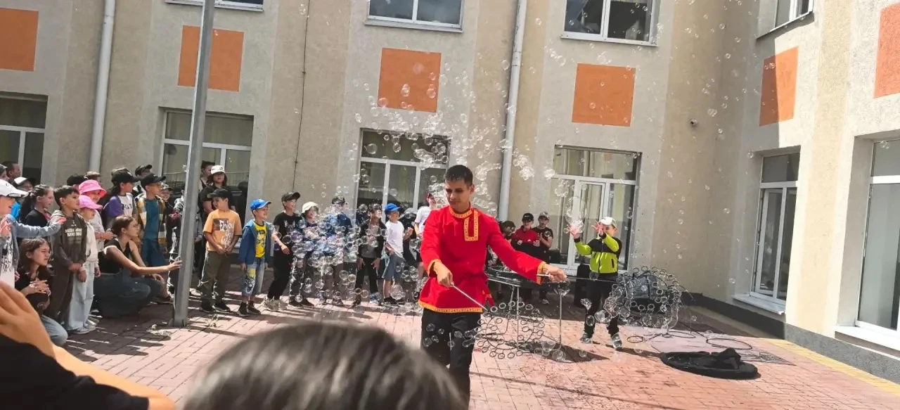 Магия, которая захватила дух! 🫧✨

В нашем школьном лагере сегодня творилось настоящее волшебство! �