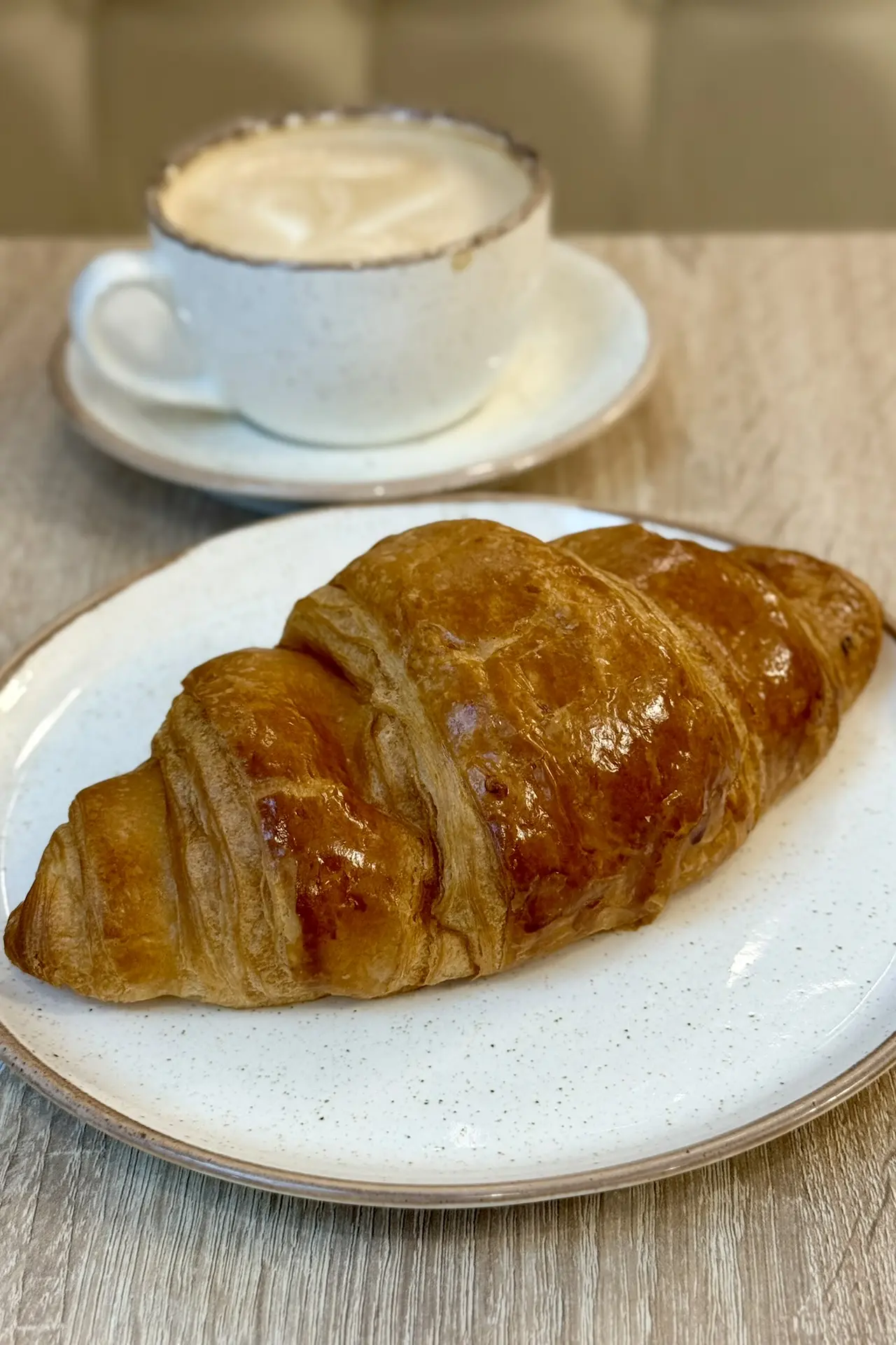 Кофейня «Шоколадница». Завтраки🥐  Сайт: https://regions.shoko.ru Адрес: Советская площадь, 5 (ТРЦ «Ж