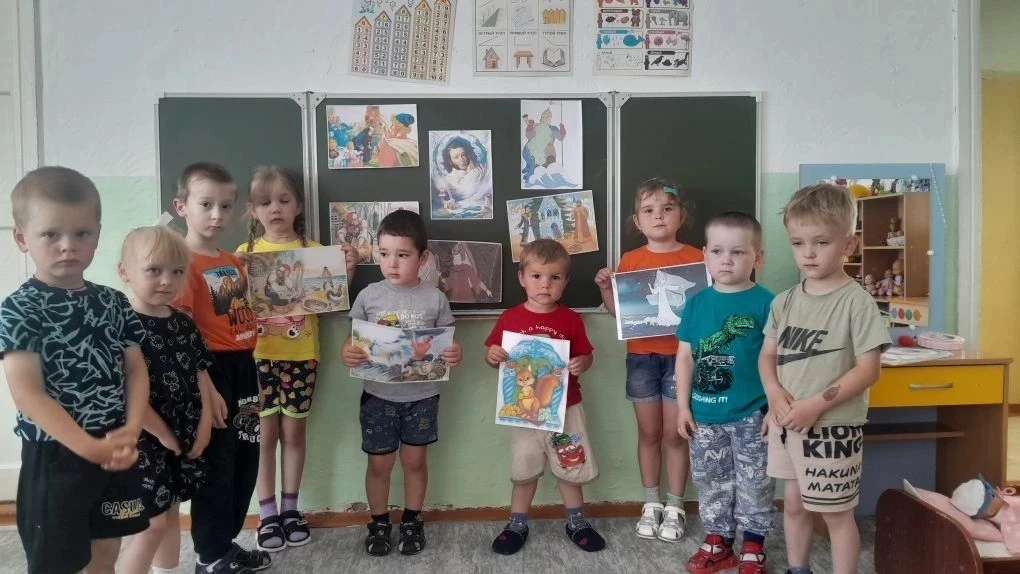 В нашем саду прошёл Пушкинский день: путешествие в мир сказок!

08.06.2026 в стенах нашего детского 