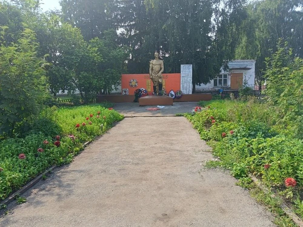 #Дорогакобелиску
Чистый памятник - это дань уважения прошлому, истории, без которого нет будущего. В
