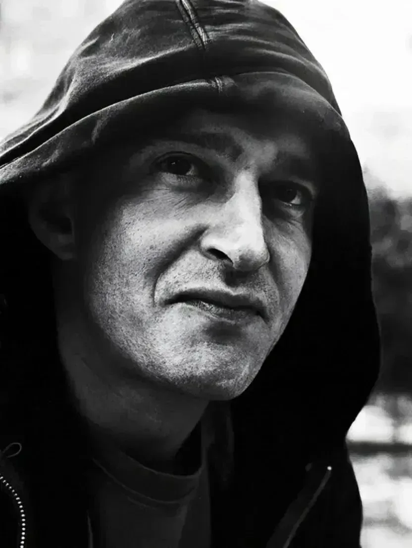 «Женщина, которая думает, как заработать на жизнь, уже не думает, как любить..