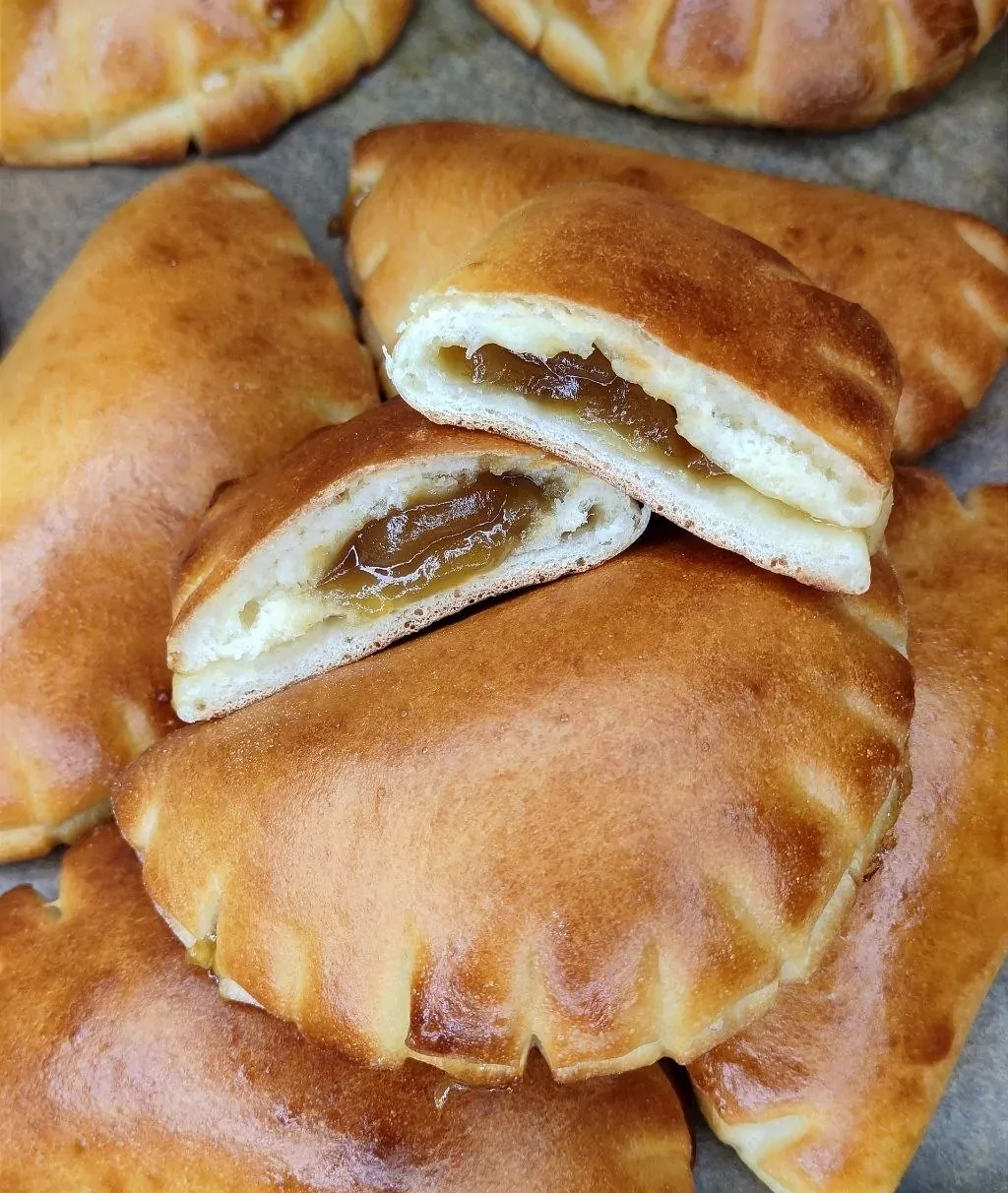 БУЛОЧКИ - ГРЕБЕШКИ С ПОВИДЛОМ