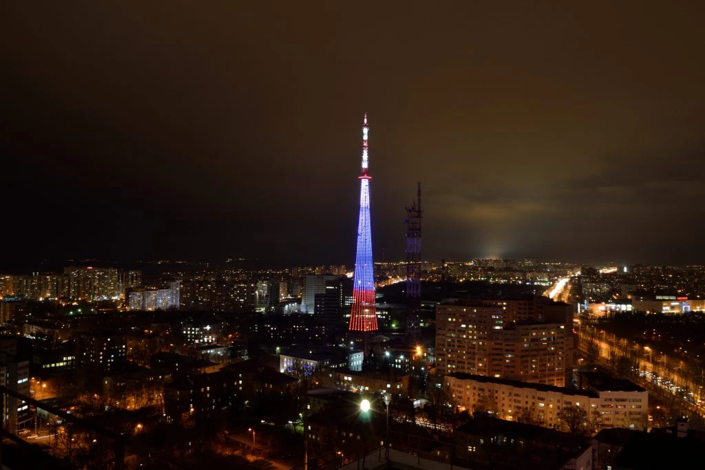 5 октября самарская телебашня украсит город праздничной подсветкой. Так филиал РТРС «Са...