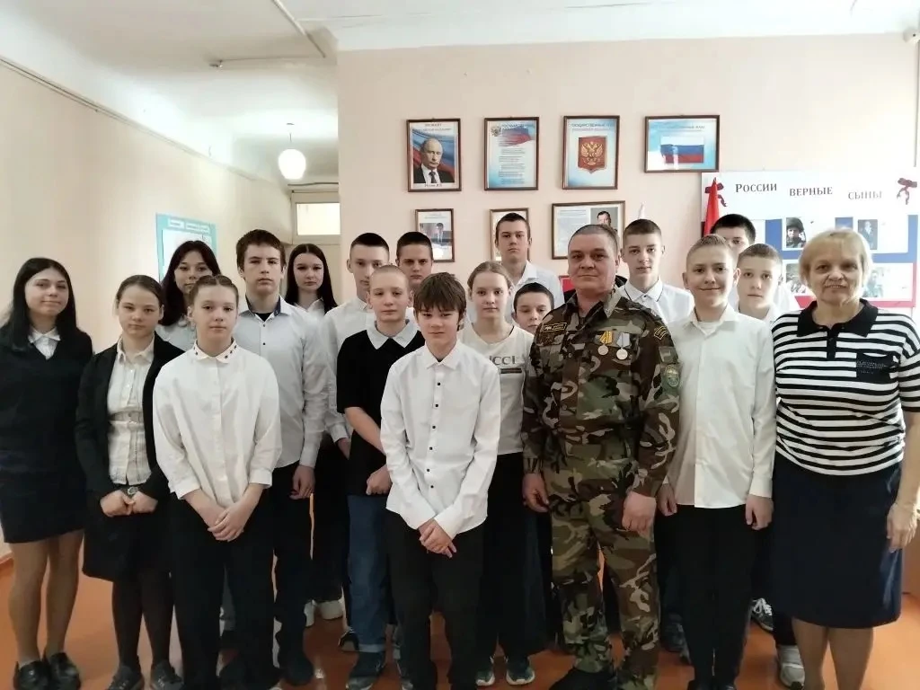 🇷🇺«Разговоры о важном»: Герой из соседнего двора