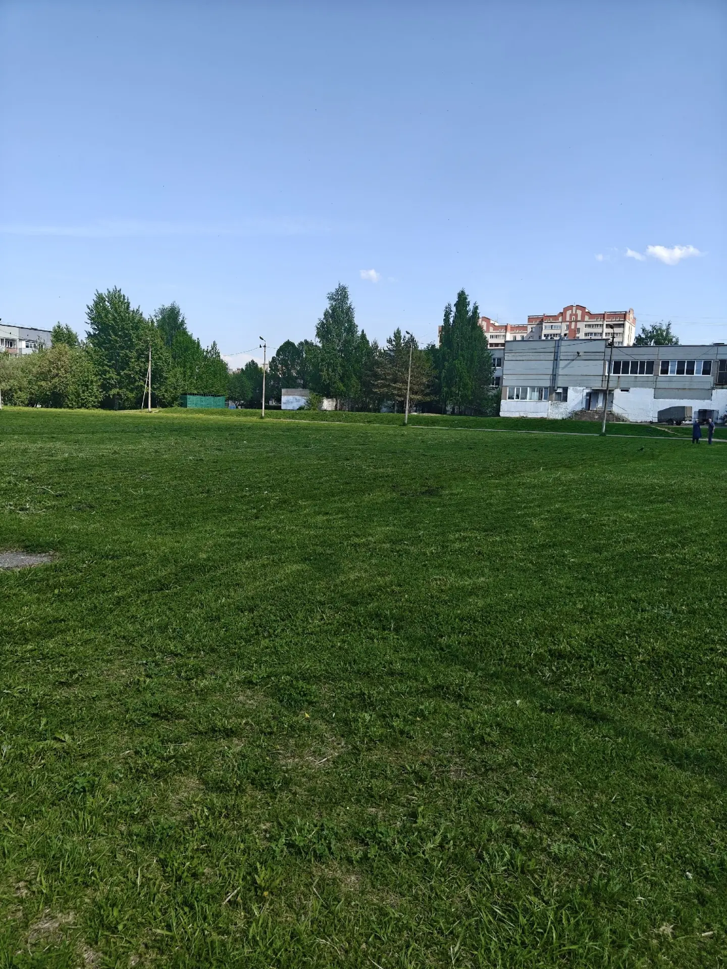 🌱🌱🌱БОЛЬШЕ 2 ГЕКТАРОВ ПРИШКОЛЬНОЙ ТЕРРИТОРИИ ПРИВЕДЕНЫ В ПОРЯДОК  💚 Работники школы приступили к поко