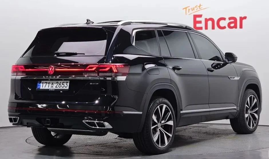 VOLKSWAGEN ATLAS 2.0 TSI R-LINE - идеально подходит для семей, ценящих комфорт, простор и мощность а