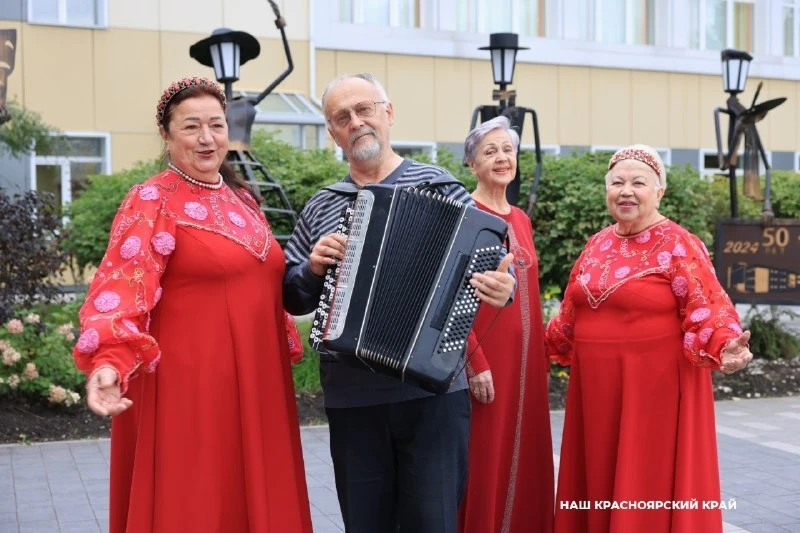 79-летний фермер из Ирбейского округа продолжает работать в поле