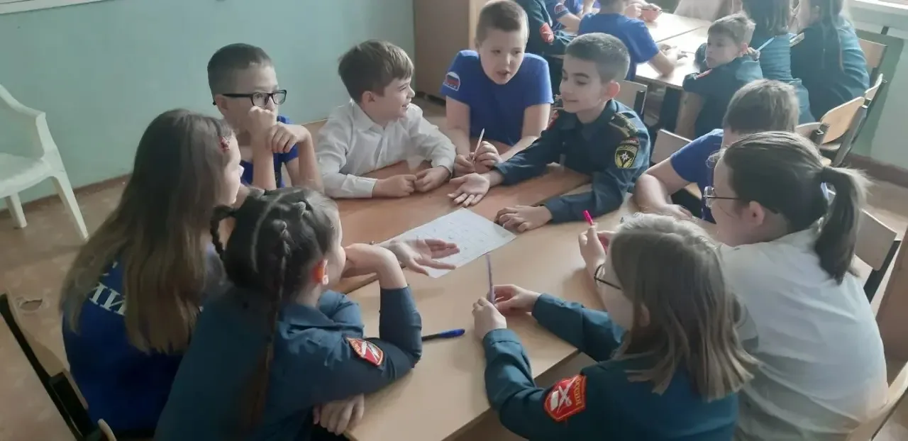 🇷🇺 Сегодня, 19 мая — День детских общественных организаций России!  В честь этого праздника в 3 «Г» 