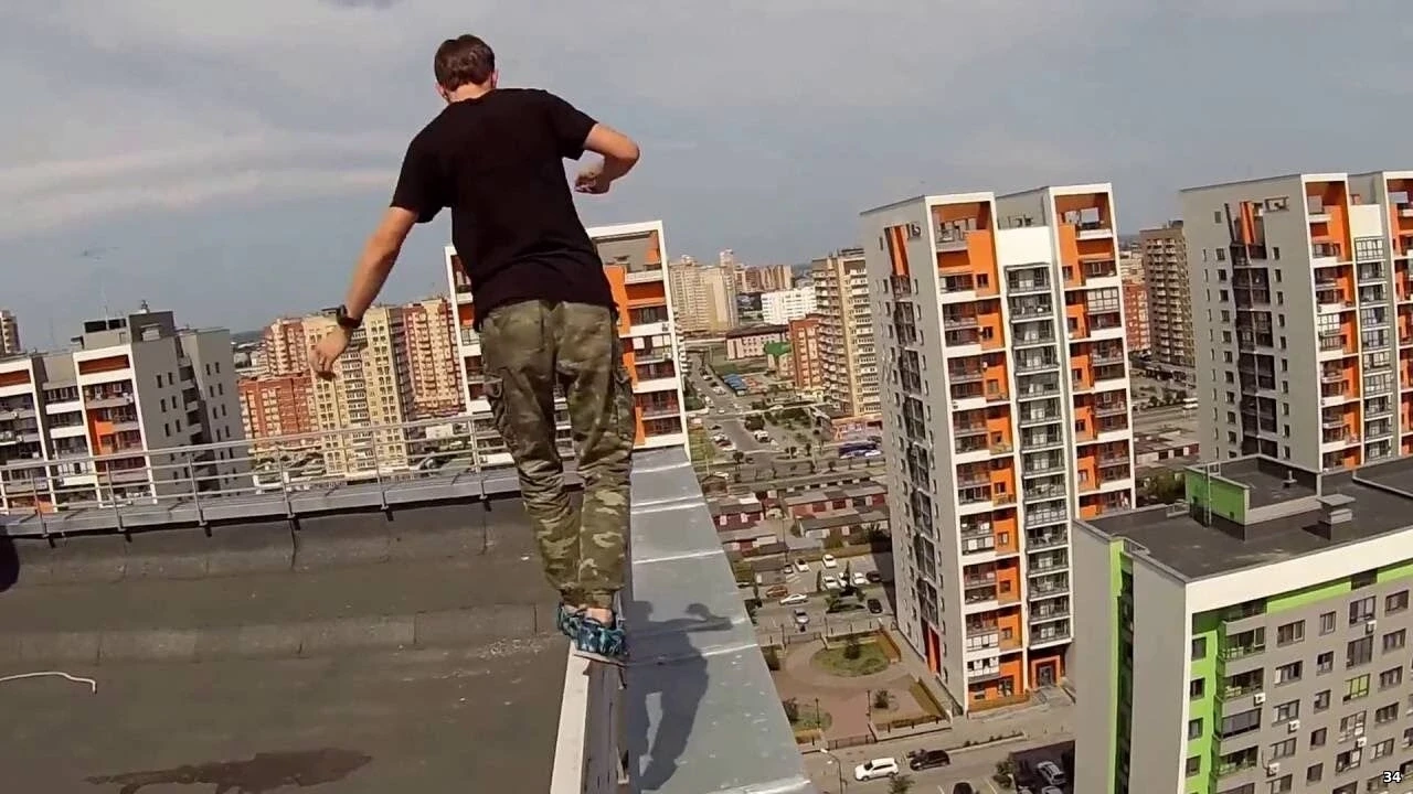 Экстремальные тренды в соцсетях могут стоить жизни для подростков!

🚨 В последнее время среди школь