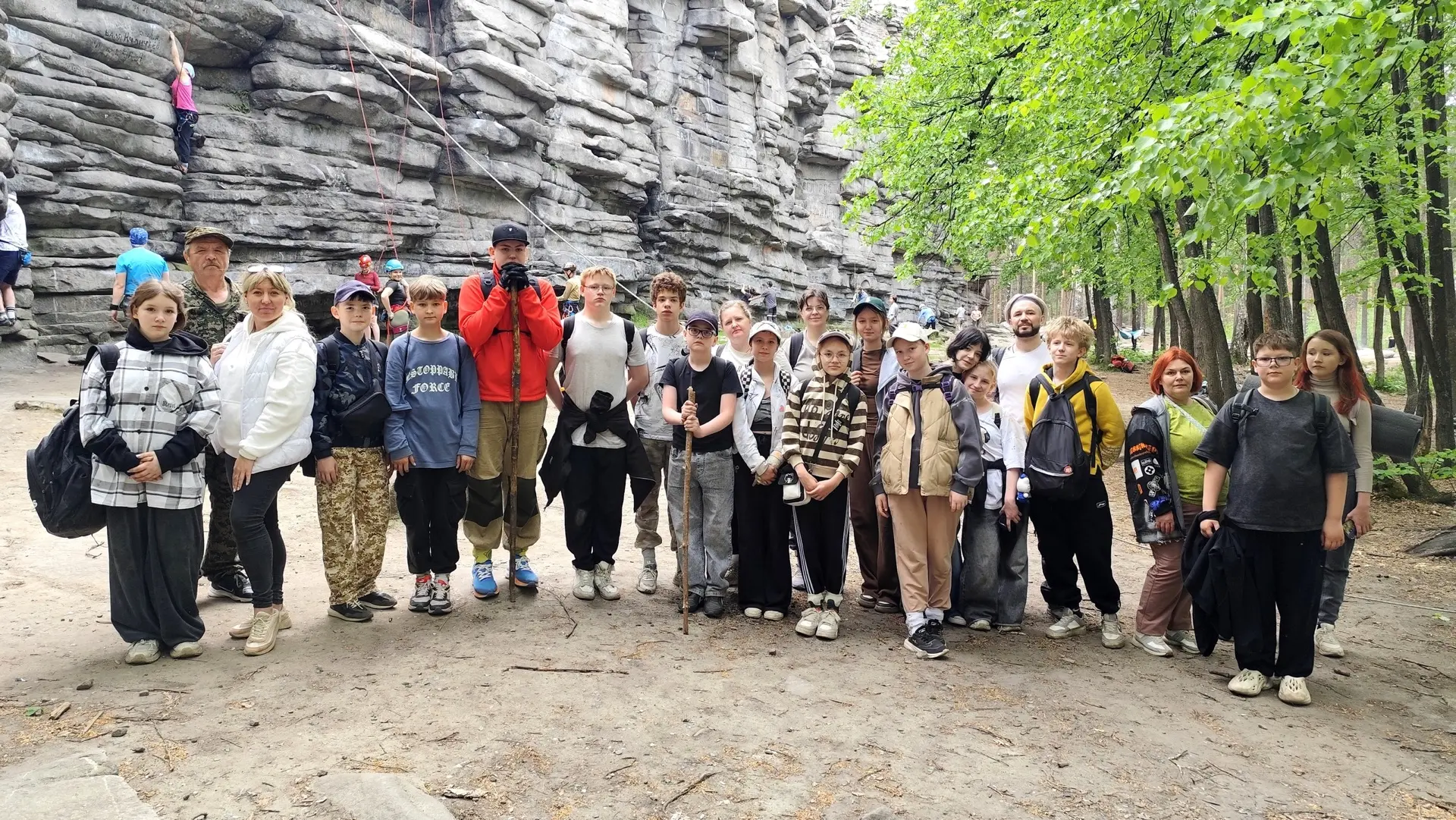 ⛰️20 000 шагов: школьный поход на «Чёртово городище»