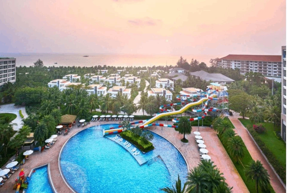 Wyndham Grand Phu Quoc 5*
