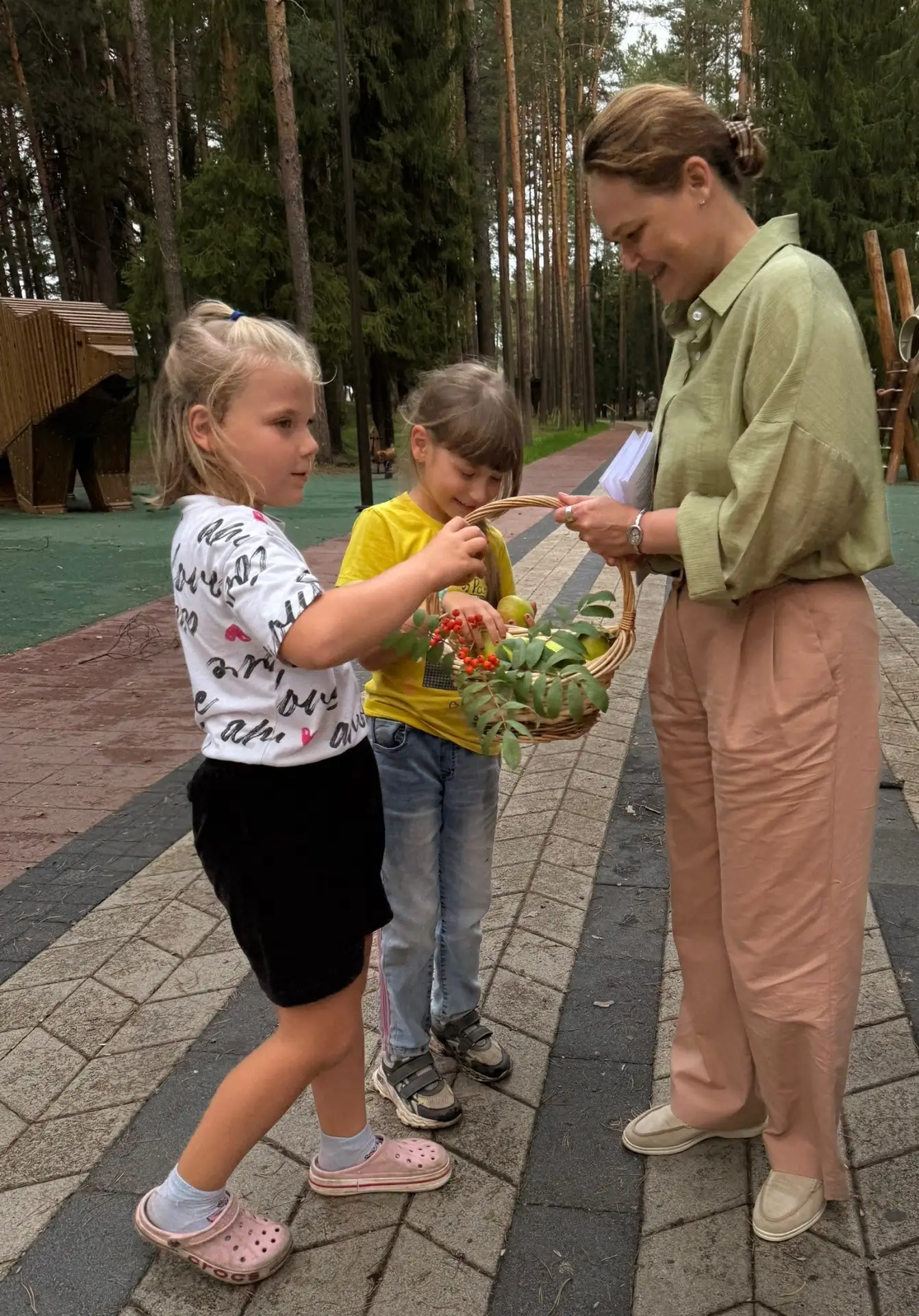 Сегодня Уренская центральная библиотека сотворила маленькое чудо — устроила праздник, г...