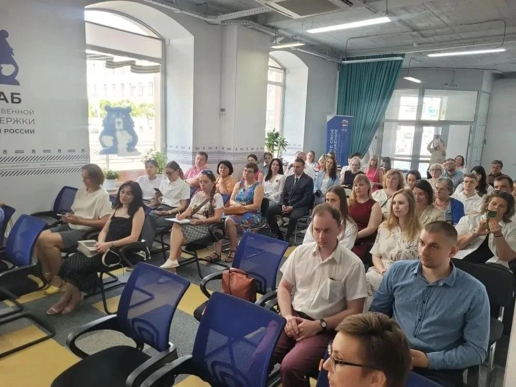 🚀 В Тамбове прошла стратегически важная встреча с федеральным экспертом Еленой Авакян ...