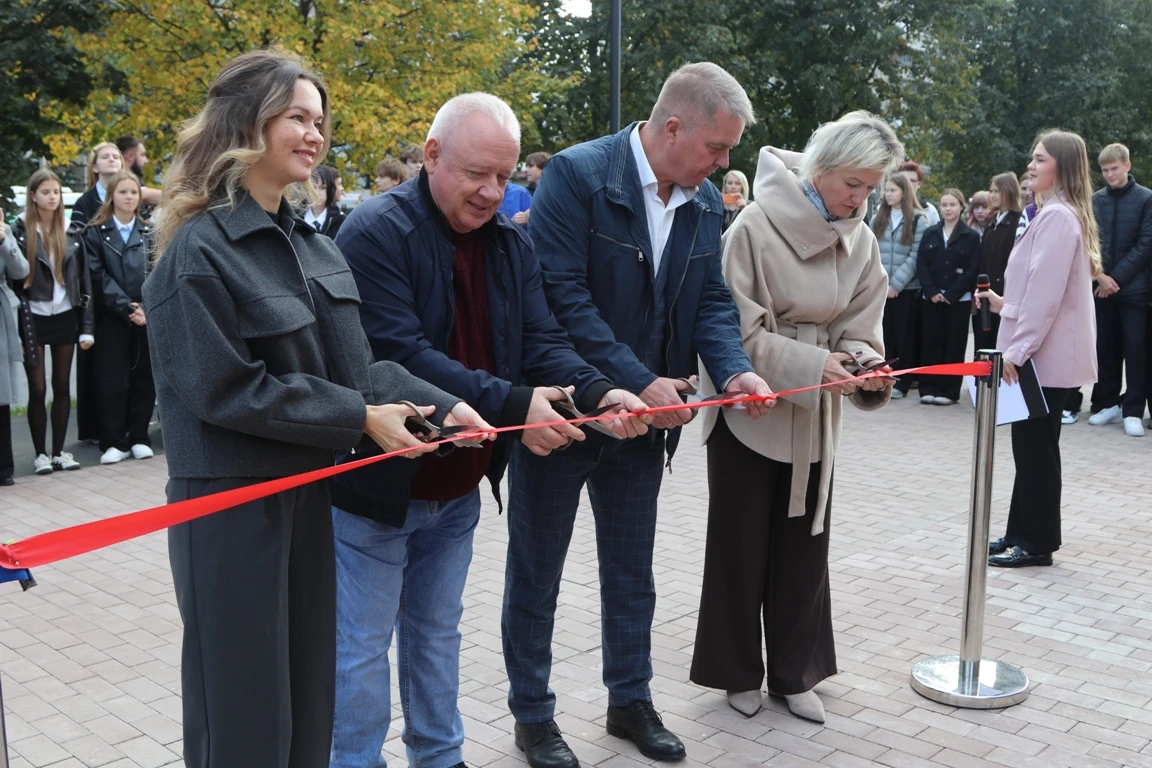 ✨В одном из самых любимых и обновлённых мест нашего города - Аллее поколений - открыли ...