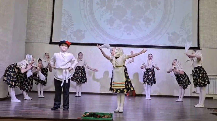 💃🎉 Гордость нашей школы — танцевальный коллектив «Уралочка»! 🎉💃  Мы искренне поздравляем наших талан