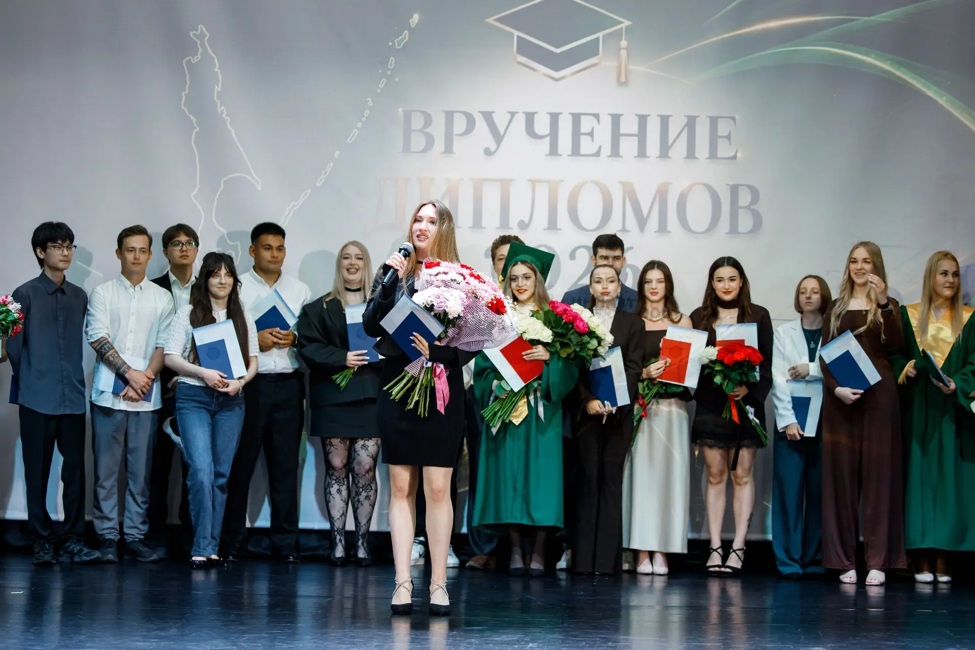 ТОРЖЕСТВЕННАЯ ЦЕРЕМОНИЯ ВРУЧЕНИЯ ДИПЛОМОВ ВЫПУСКНИКАМ – 2026
17 июля 2026 года в Доме культуры желез