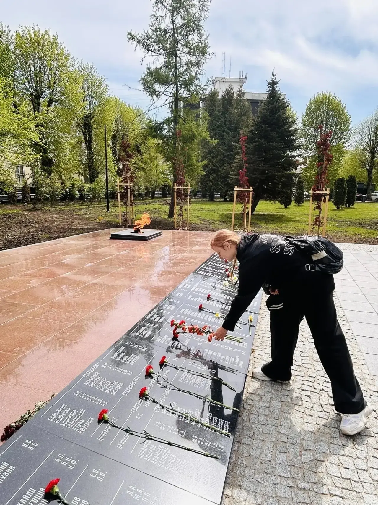 Никто не забыт, ничто не забыто. 🇷🇺  6а,8в, 9б классы  совершили важное дело — посетили Мемориальный
