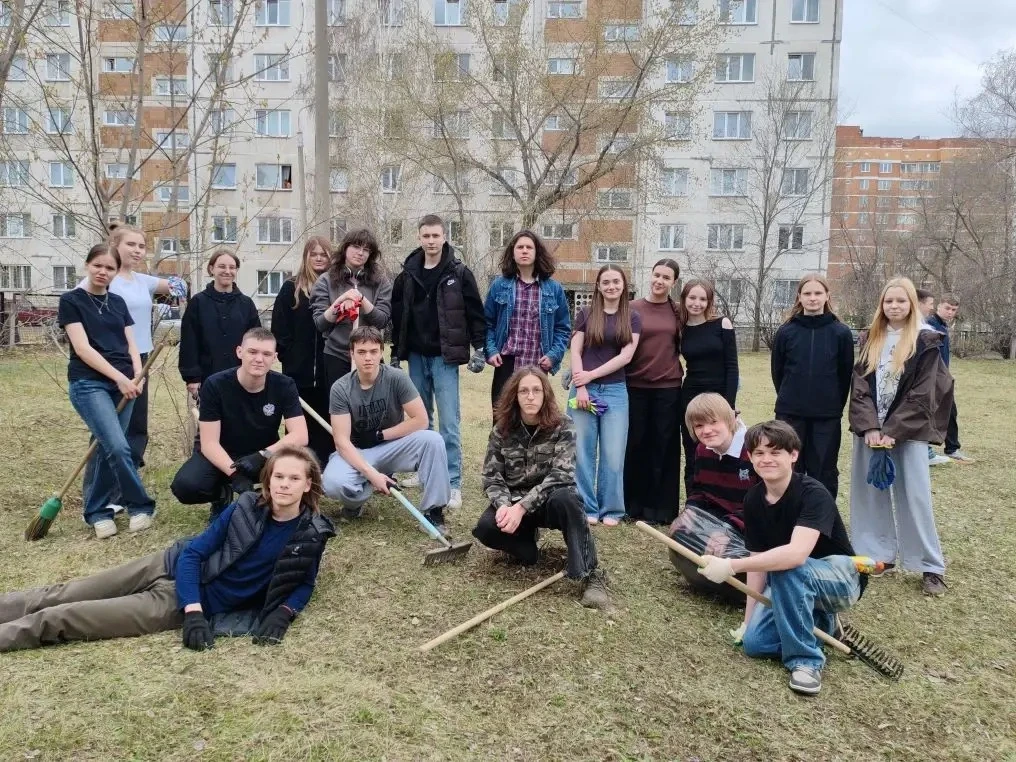 🌍✨ Традиционный субботник : Мы за чистоту!   6 мая  наша школа провела замечательный субботник! Все 