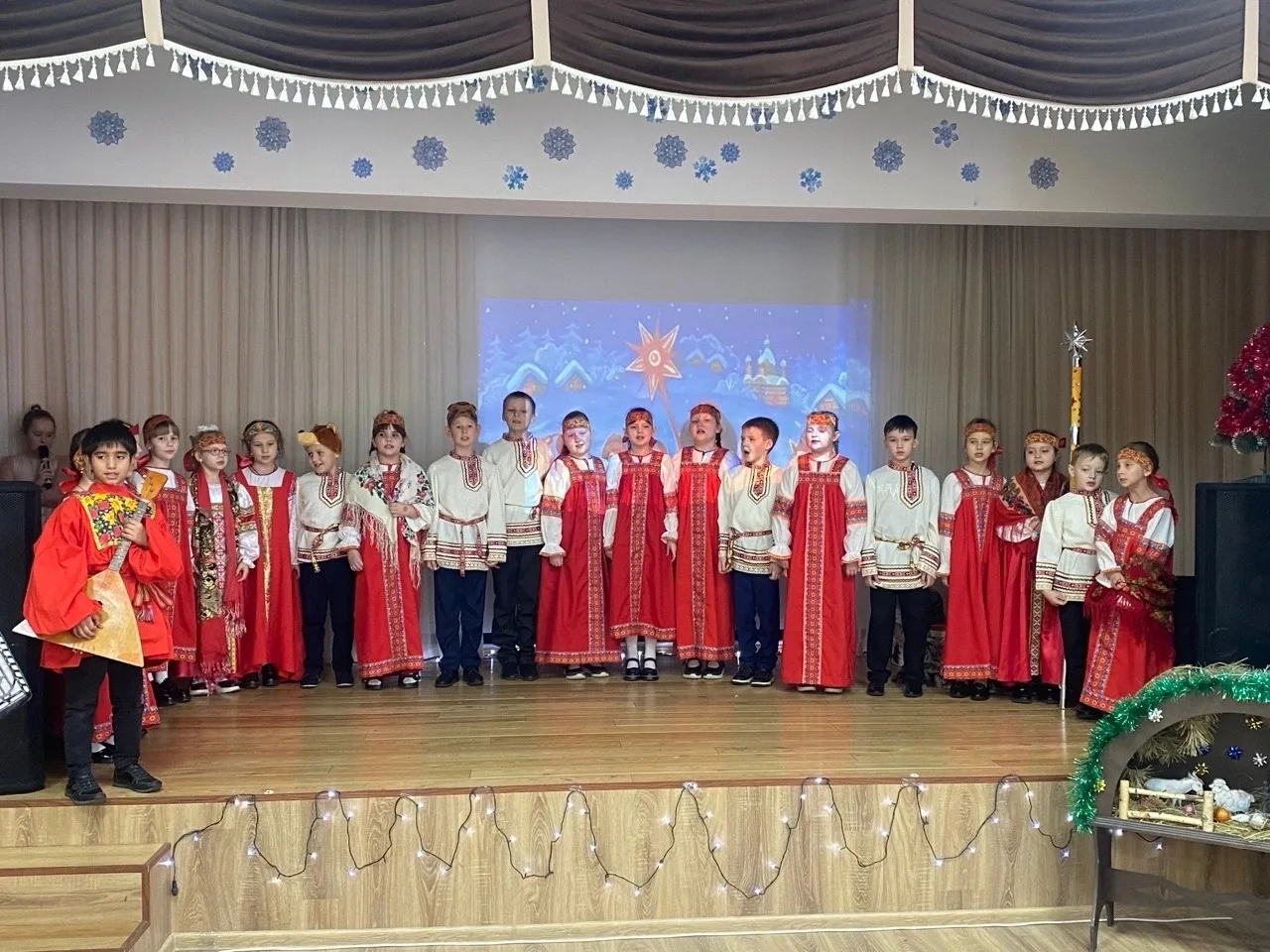 🎭Дополнительные общеразвивающие программы художественной направленности 🎶

В нашей школе открыты з