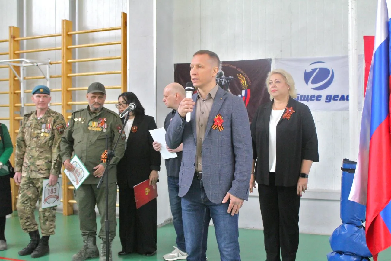 Гордимся! Парад Победы состоялся!  Сегодня в МБОУ СОШ № 183 прошёл торжественный Парад Победы, посвя