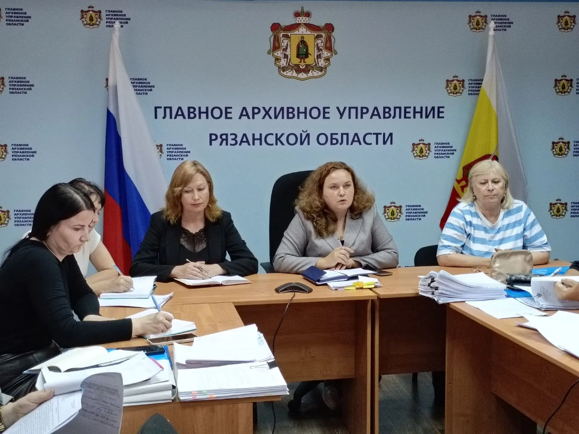 В режиме видеоконференцсвязи провели очередное заседание экспертно-проверочной комиссии...