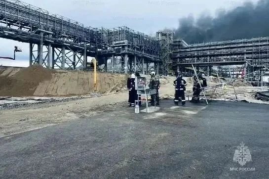 15 человек погибли при пожаре на Амурском газохимическом комплексе, среди которых один ...