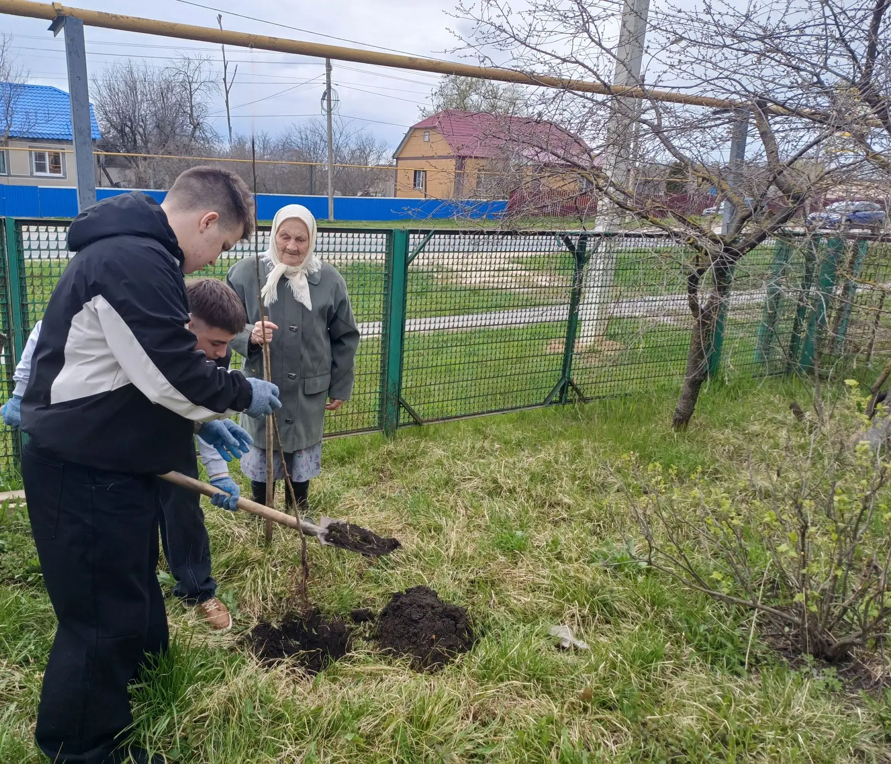 Ученики школы села Ильино приняли участие в проекте "С заботой о ветеранах".
Школьники пришли в гост