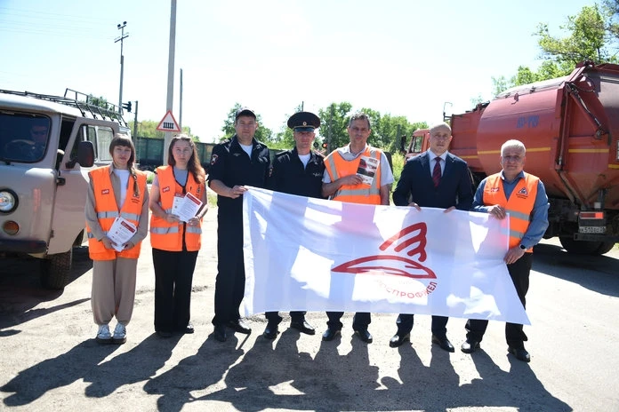 🚉 Акция на железнодорожных переездах в Свободном напомнила горожанам о безопасности

В Свободном пр