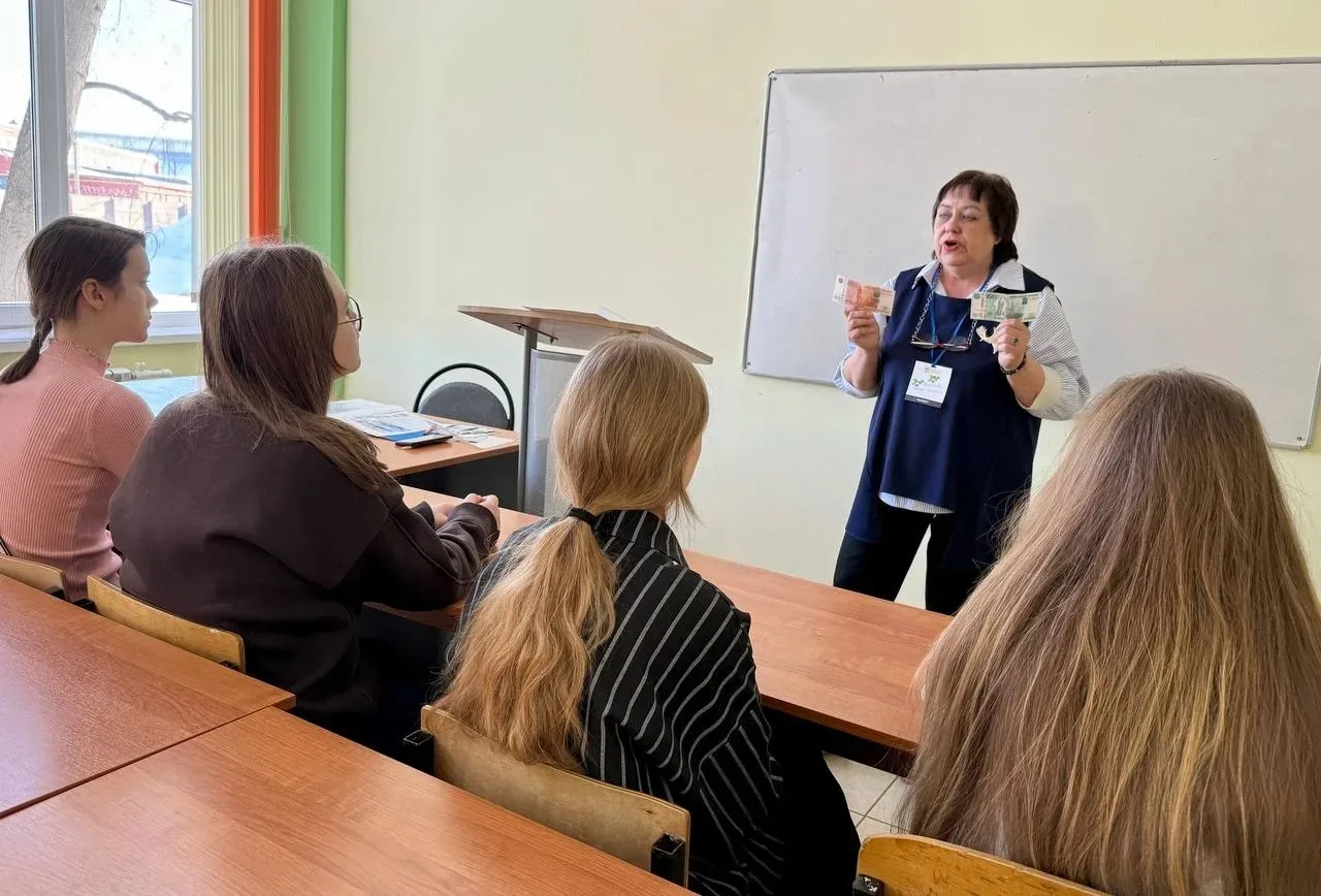 Мастер‑класс «Банковское дело» для лицеистов: делаем первые шаги в профессию!  В рамках чемпионата п