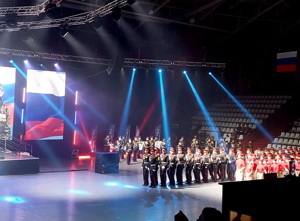 Дорогие друзья!  Сегодня в физкультурно-спортивном комплексе состоялся праздничный концерт, посвящён