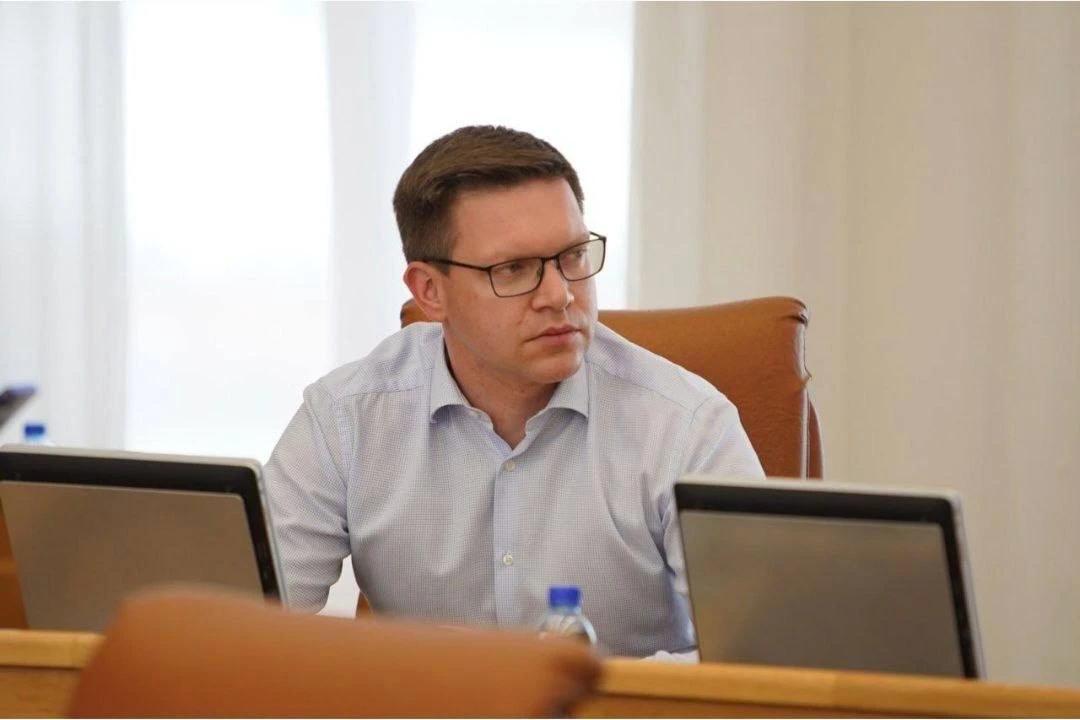 92% новых газомоторных автобусов в Красноярске остались летом без кондиционеров из-за з...