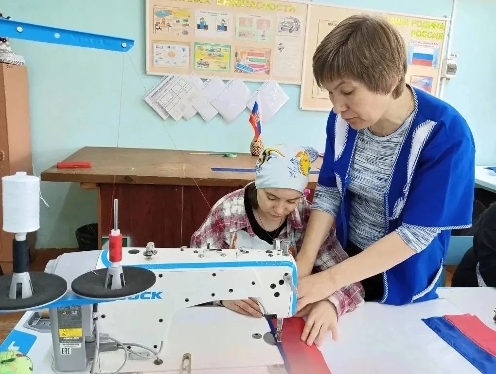 💯 🪡✂ На внеаудиторном занятии по практике обучающиеся по профессии "ШВЕЯ" Новоспасского технологич