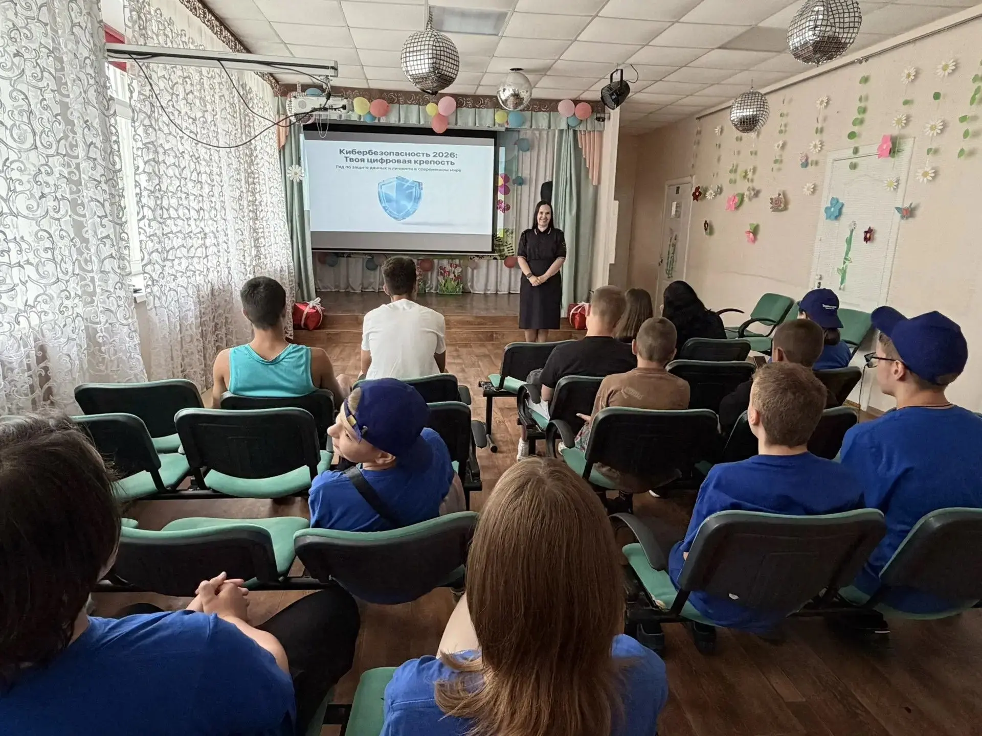 🌐 3 июля в нашем центре состоялась важная встреча с инспектором ПДН Отдела полиции № 8...
