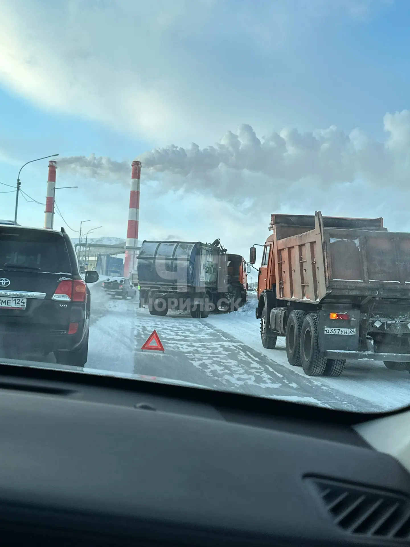 ДТП с мусоровозом на въезде в город  ЧП Норильск в МАХ