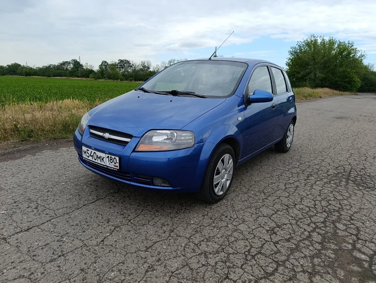 Продам маленький, экономичный автомобиль. Chevrolet aveo 1.4 механика, 2007 год.