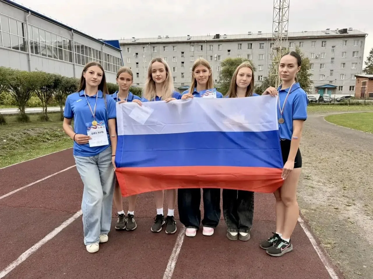 🇷🇺 Первенство зиминских легкоатлетов ко Дню Государственного флага Российской Федерации