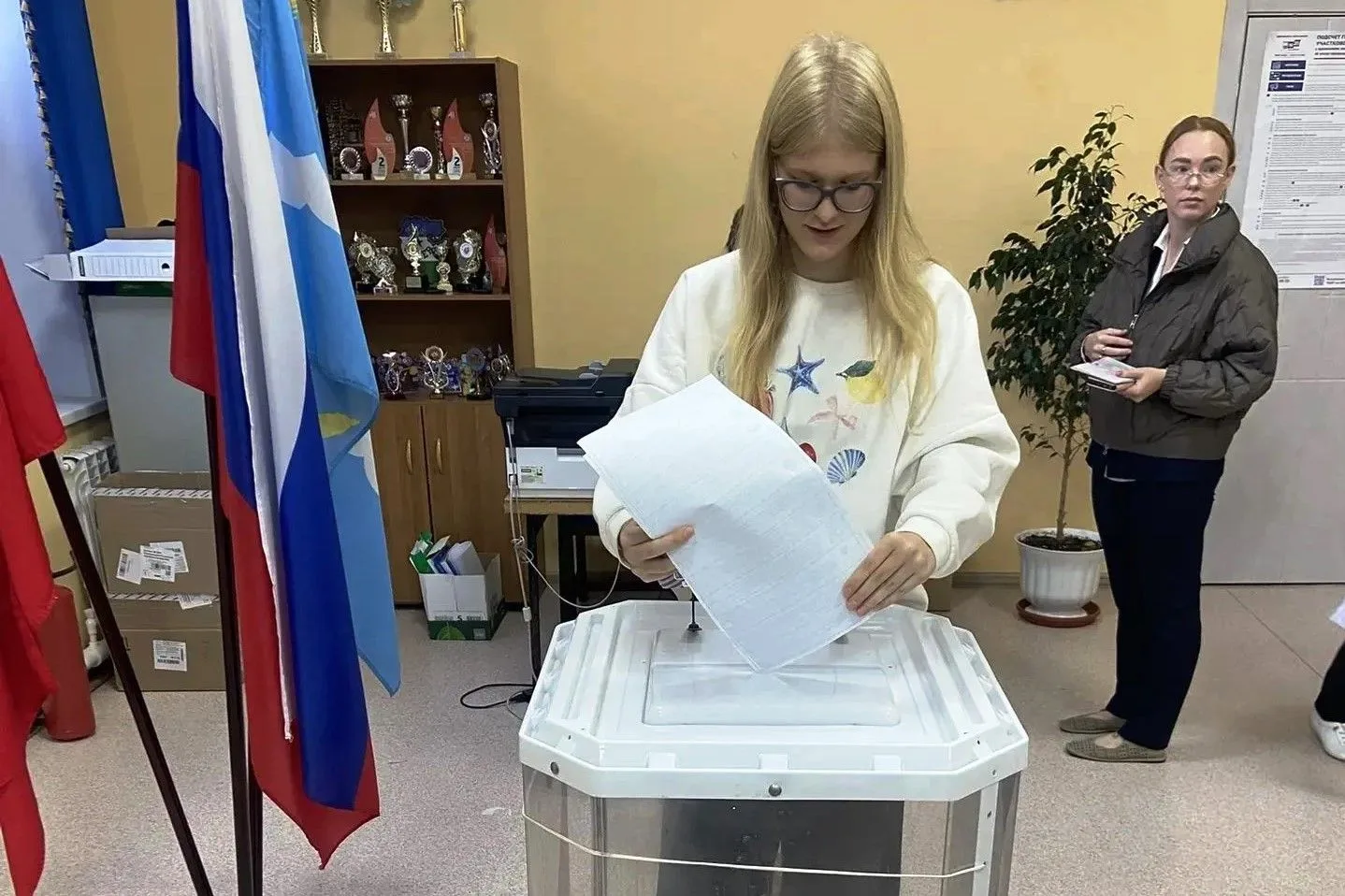 Для молодых людей, отметивших 18-летие, стартовавшие сегодня выборы – первые в жизни.