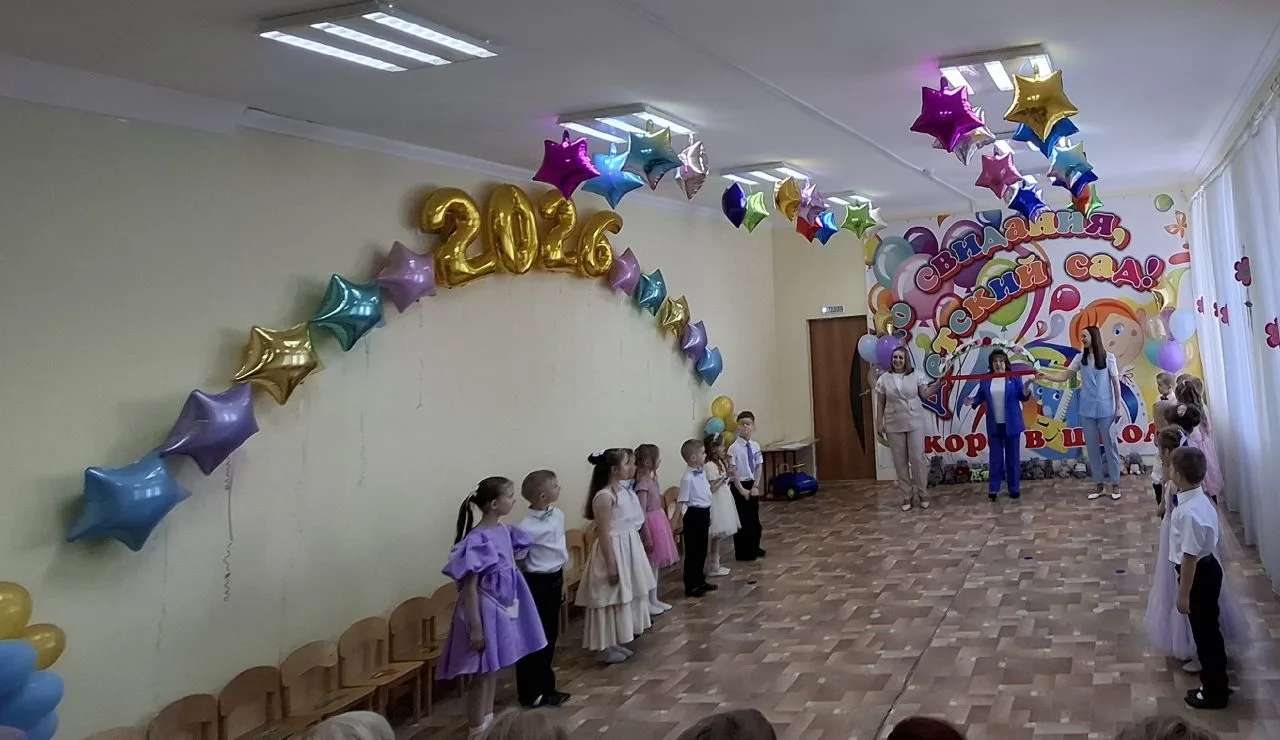 Вот и пролетели беззаботные дошкольные годы. В подготовительной к школе группе «Светляч...