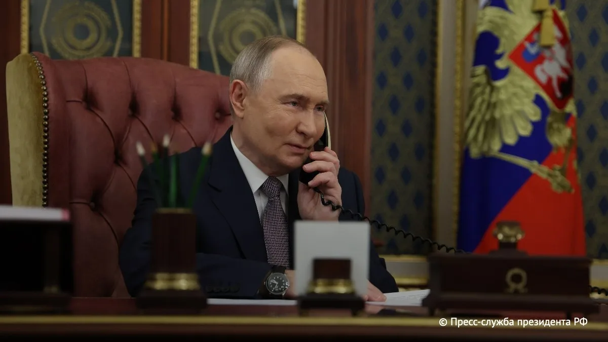 Лукашенко и Путин в разговоре коснулись особо актуальных тем, договорились продолжить о...