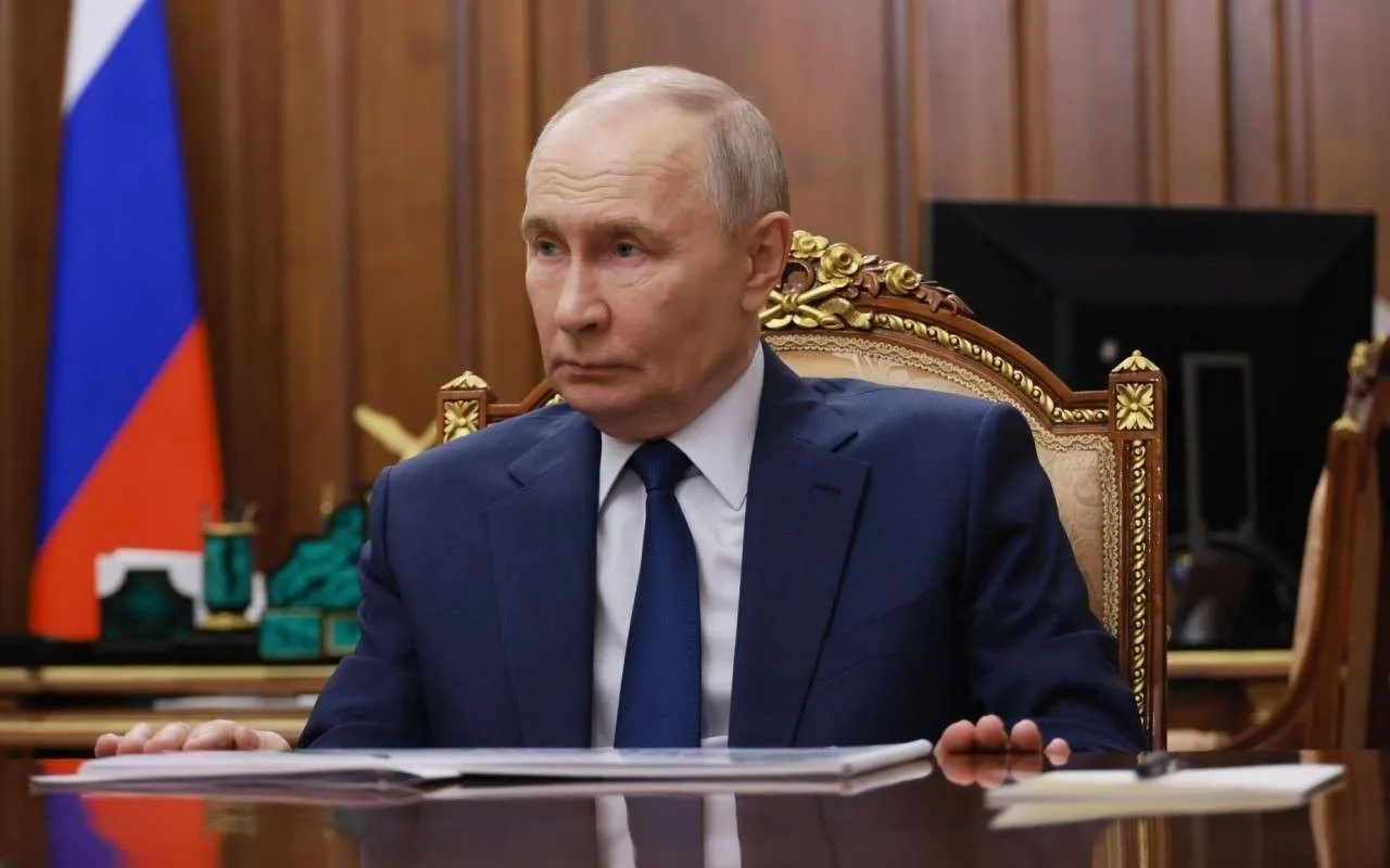📝Президент России Владимир Путин во вторник, 9 июня, подписал распоряжение о поощрении...