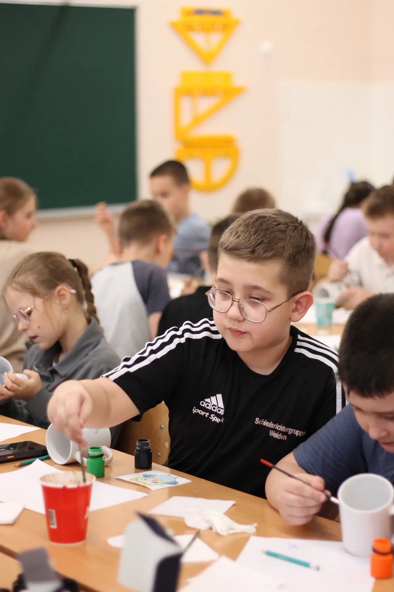 🎨 Творчество на каникулы: мастер-класс в 3 «Е» классе  Сегодня, в последний учебный день перед долго