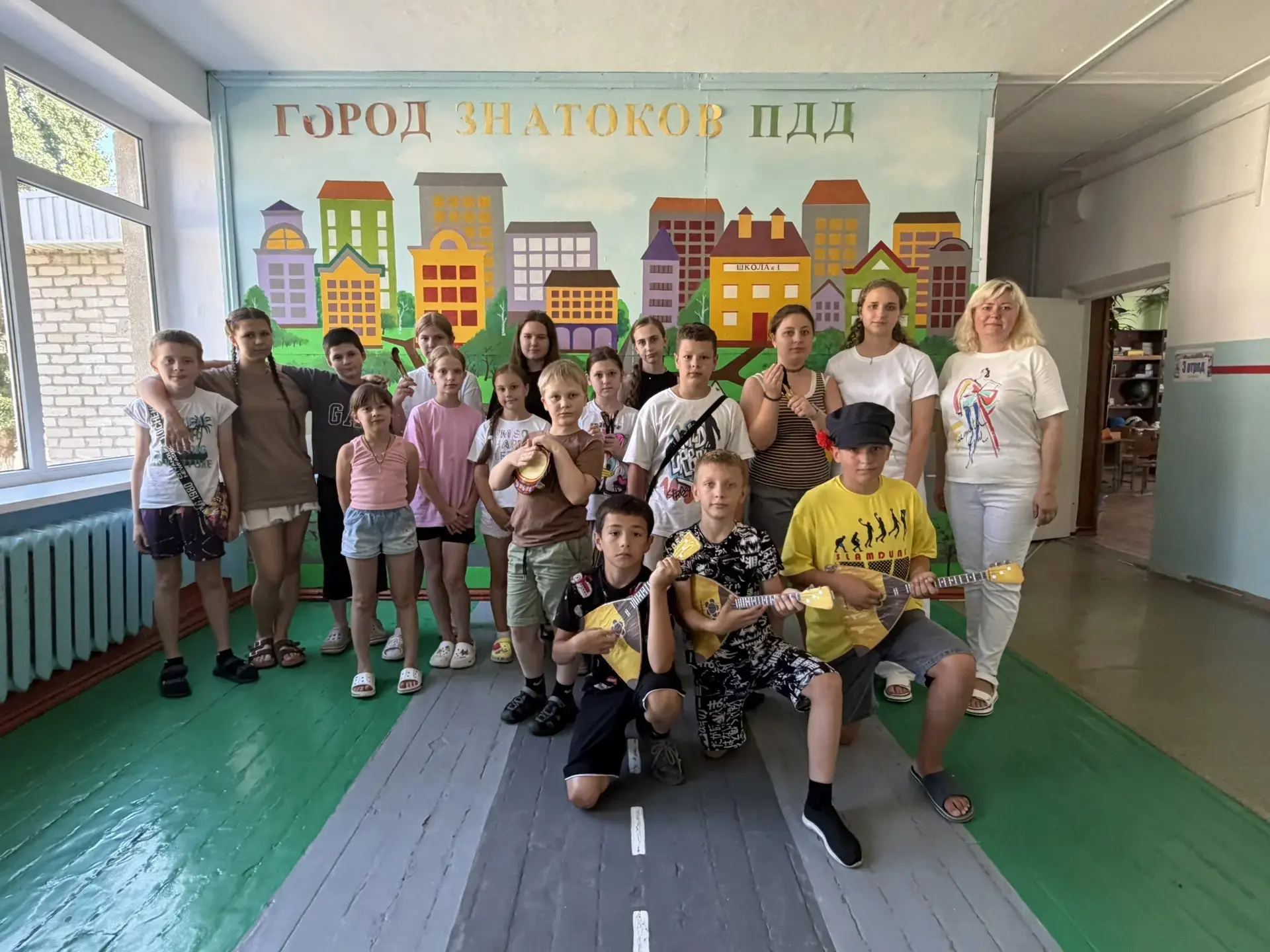 РУБАХА С РУССКИМ ХАРАКТЕРОМ 

Ко Дню Косоворотки, который отмечается 12 июля, Центральная библиотека