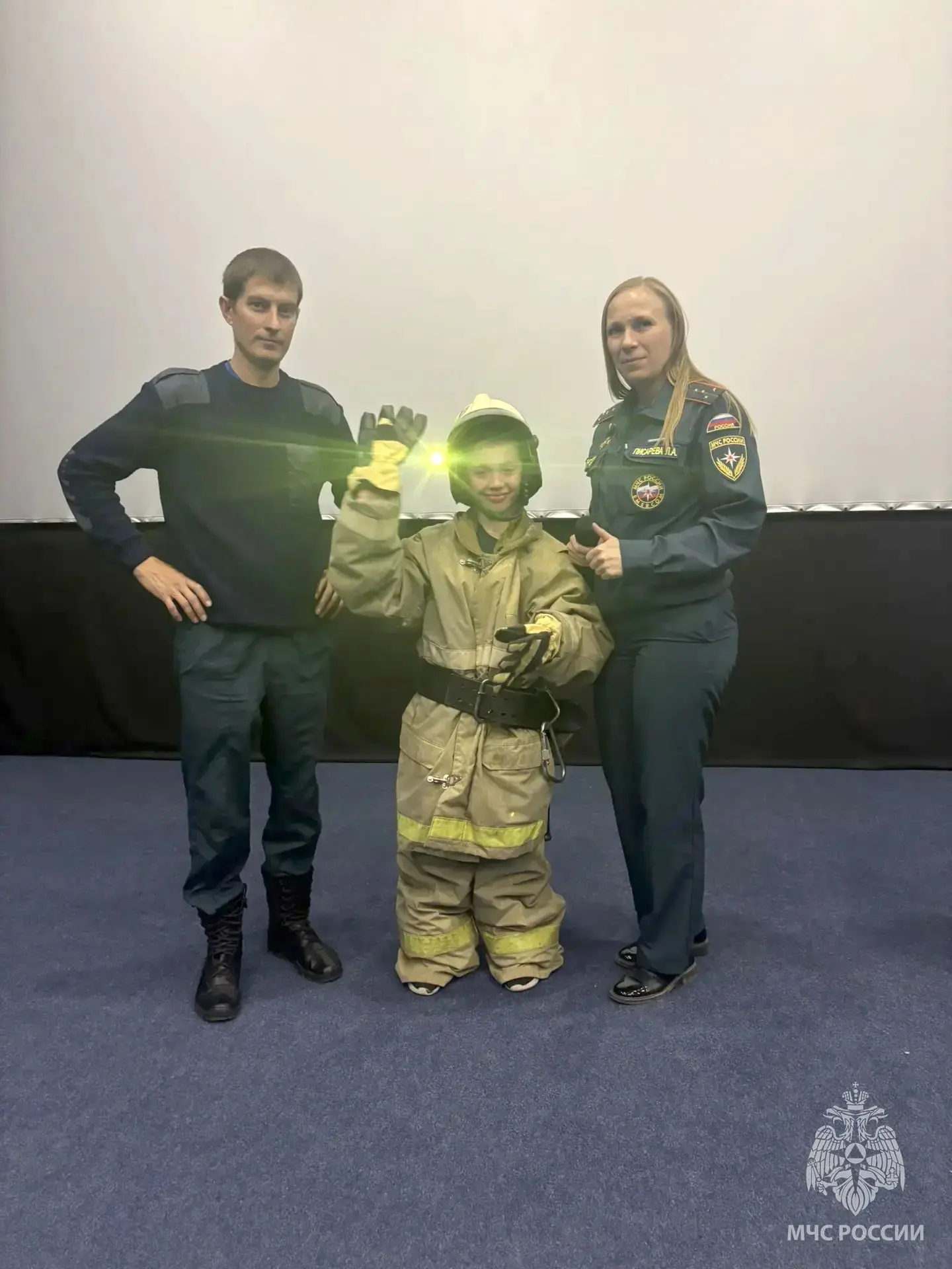 Пожарная безопасность в кинотеатре «Космос»: урок для юных гостей