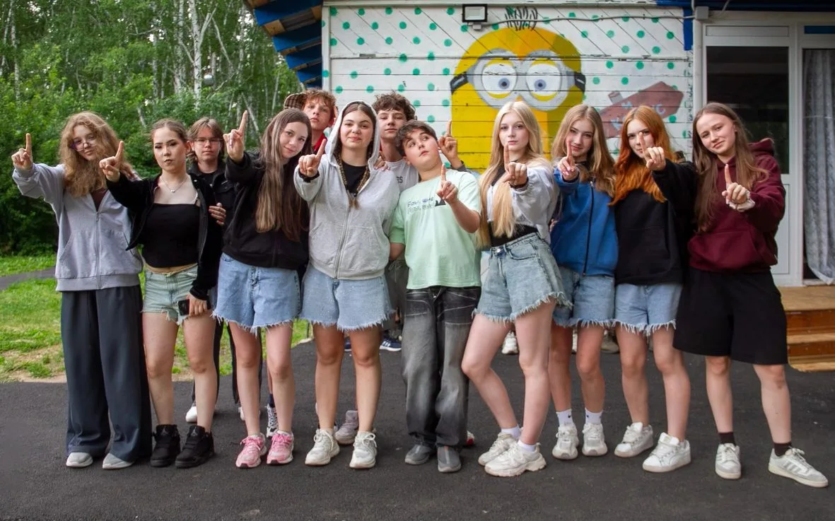 День 3: День творчества и актерского драйва! 🎭✨

В третий день в лагере было по-настоящему громко и