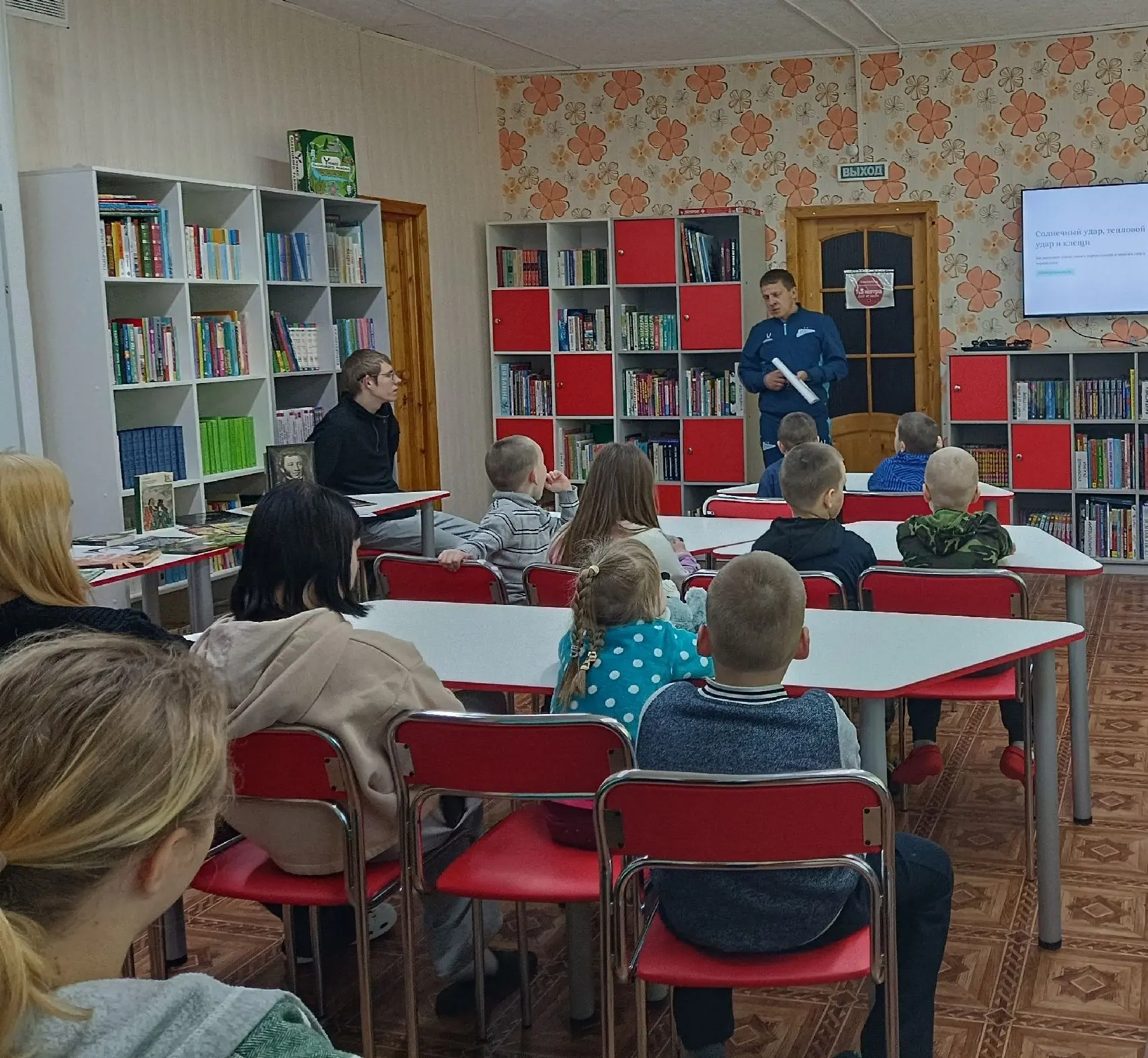 В гостях у воспитанников — руководитель ДЮСШ!

На минувшей неделе воспитанники центра принимали в го