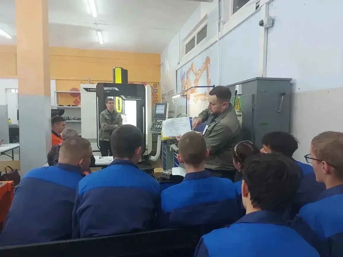 🏆 В Бурятии определили лучшего оператора станков с программным управлением   В республике завершился
