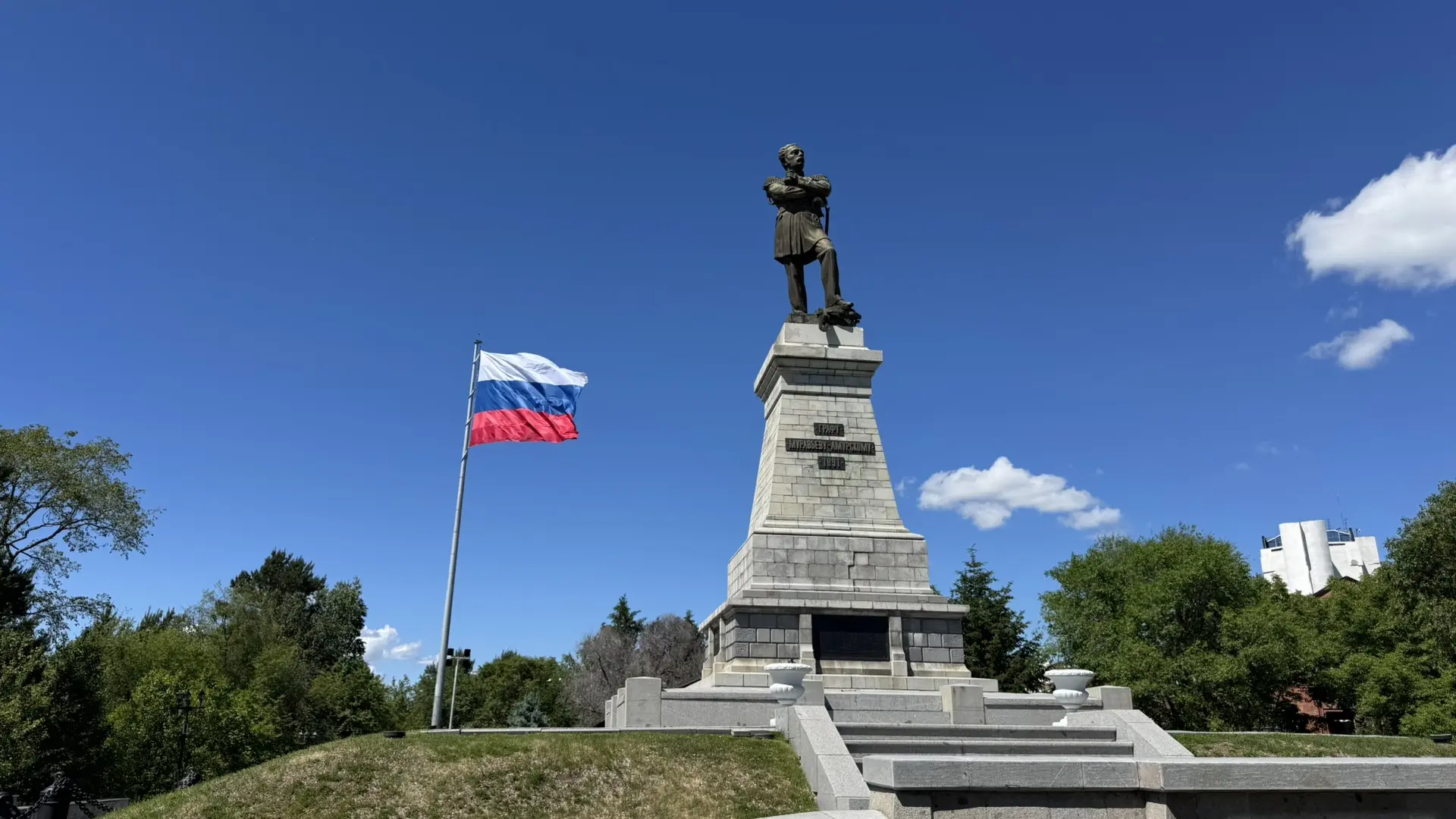 Хабаровск 

Порой, чтобы выходные были выходными, нужно уехать в другой город, хотя бы в соседний🙈
